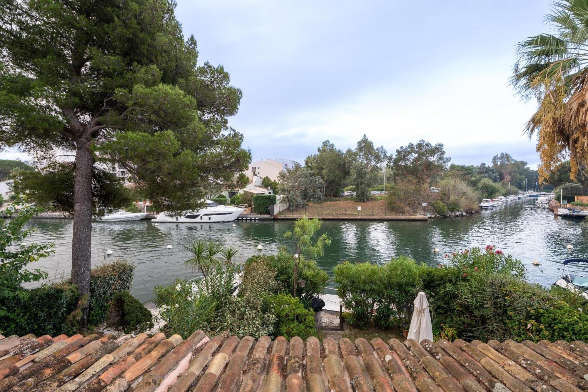 Ferienwohnung La Petite Venise Grimaud Exterior foto